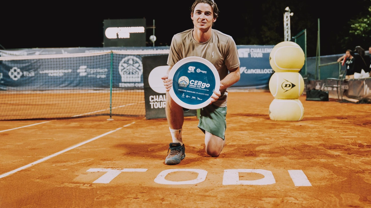 Successo per gli Internazionali di Tennis Città di Todi Il kazako si è imposto in finale su Travaglia in tre set