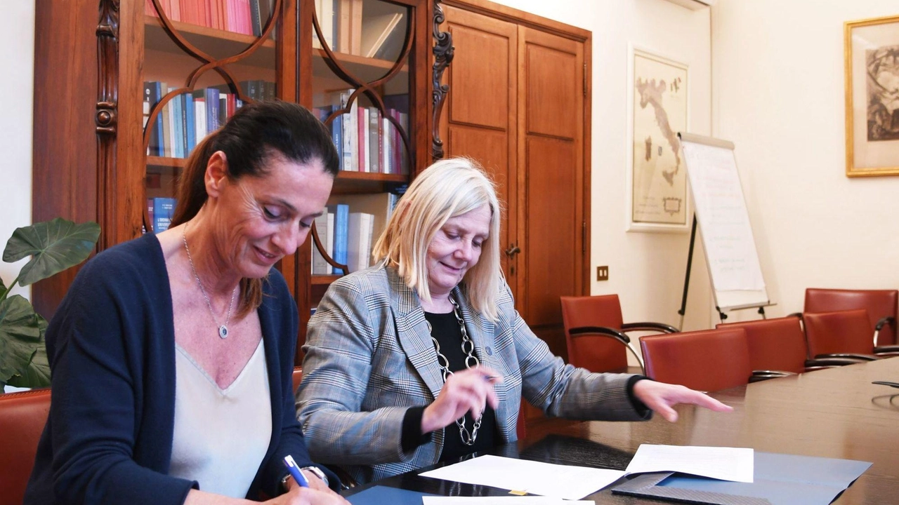 La rettrice Alessandra Petrucci e la sindaca Cristina Scaletti hanno firmato un accordo quadro che impegna per i prossimi...