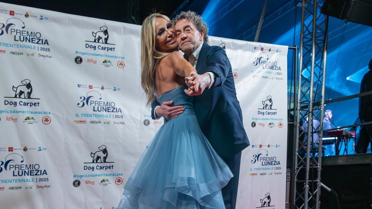 Alessandra Caffaz con il patron del Lunezia. Stefano De Martino Alessandra Caffaz con il patron del Lunezia. Stefano De Martino