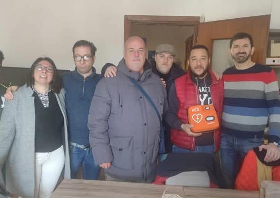 https://www.lanazione.it/image-service/view/acePublic/alias/contentid/YjdkODIyMjAtNjA2Ni00/0/nessuno-escluso-amicizia-e-sostegno.jpeg?f=1.91:1&w=1200