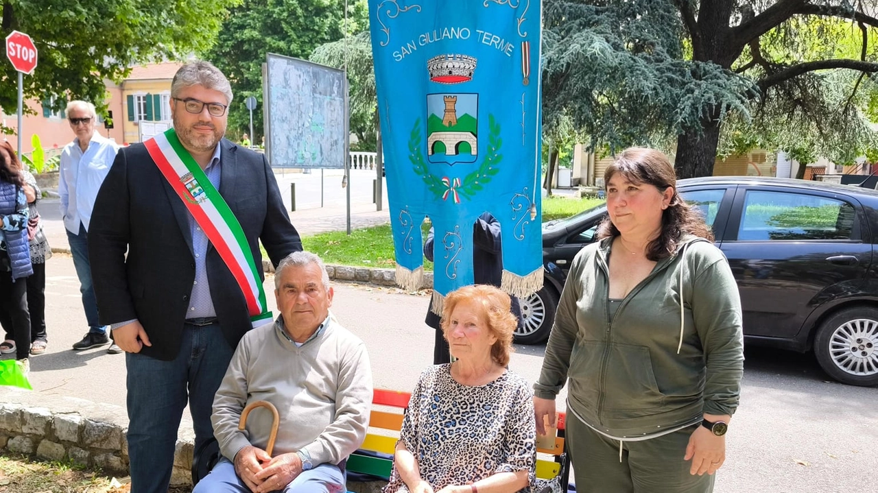 L'inaugurazione della panchina L'inaugurazione della panchina