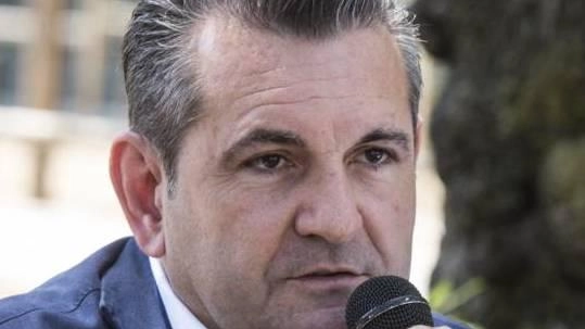 Surroga dopo l’approdo alla Lega. Ipotesi Simoni: "Ma non mi ha cercato nessuno" Surroga dopo l’approdo alla Lega. Ipotesi Simoni: "Ma non mi ha cercato nessuno"