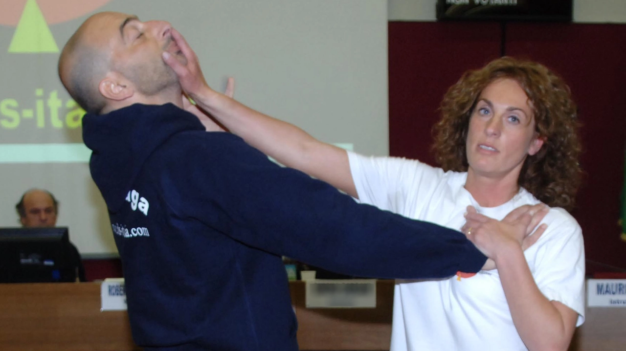 Un corso di autodifesa per le donne (Foto di repertorio)