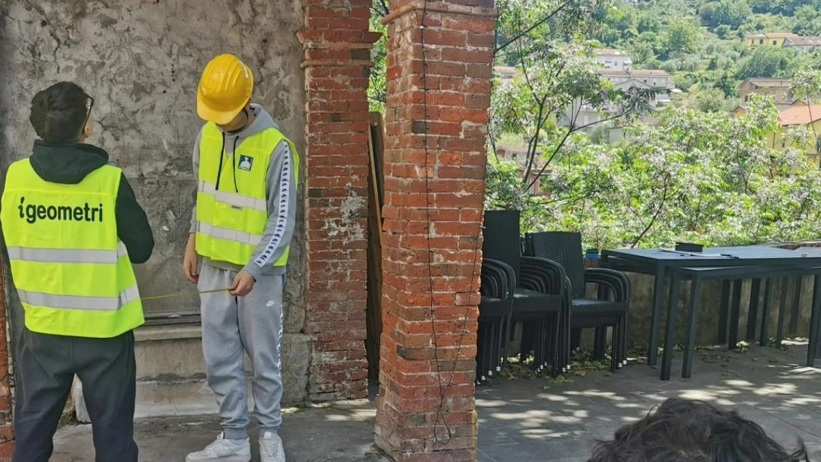Gli studenti ’sul campo’ a Caprigliola Gli studenti ’sul campo’ a Caprigliola