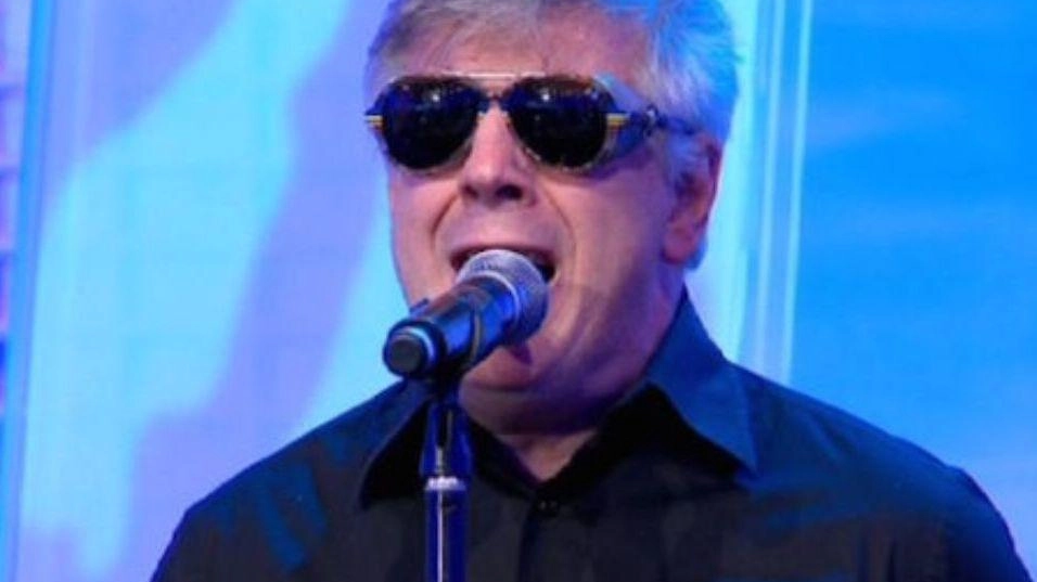 Il due volte vincitore di Sanremo salirà sul palco. Parte del ricavato sarà devoluta alla Protezione Civile. . Il due volte vincitore di Sanremo salirà sul palco. Parte del ricavato sarà devoluta alla Protezione Civile. .