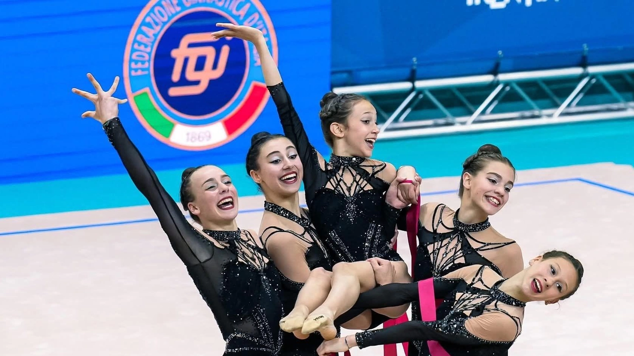 La bella esibizione delle ragazze dell’Albachiara ai campionati nazionali La bella esibizione delle ragazze dell’Albachiara ai campionati nazionali