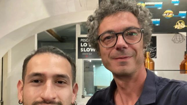 Il ristorante Pescaia walking food di Castiglione della Pescaia, noto per i suoi panini di alta qualità, ospiterà la cena di Girogustando con prodotti del Consorzio vini di Maremma. Un locale plastic free attento alle intolleranze e allergie, che proporrà un menù ricco e variegato accompagnato dai vini Mambrini di Poggio Murella. Il ristorante Pescaia walking food di Castiglione della Pescaia, noto per i suoi panini di alta qualità, ospiterà la cena di Girogustando con prodotti del Consorzio vini di Maremma. Un locale plastic free attento alle intolleranze e allergie, che proporrà un menù ricco e variegato accompagnato dai vini Mambrini di Poggio Murella.