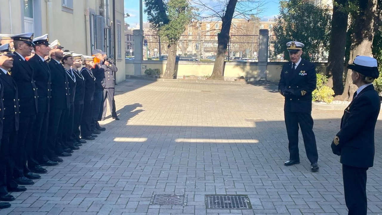 La visita del Direttore marittimo della Toscana contrammiraglio Giovanni Canu alla Capitaneria di porto di Viareggio La visita del Direttore marittimo della Toscana contrammiraglio Giovanni Canu alla Capitaneria di porto di Viareggio