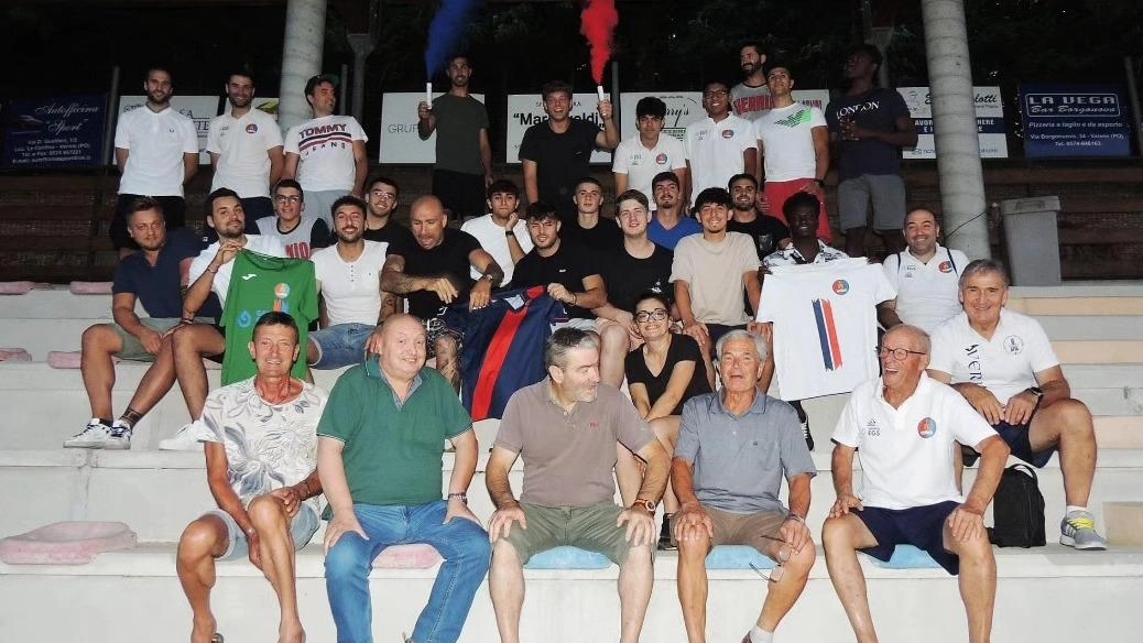 La prima squadra del Vernio milita in seconda categoria La prima squadra del Vernio milita in seconda categoria