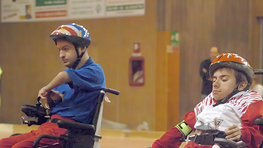 Il mezzo è solitamente usato per le trasferte sportive dalla squadra di Hockey della polisposrtiva Robur . Il mezzo è solitamente usato per le trasferte sportive dalla squadra di Hockey della polisposrtiva Robur .