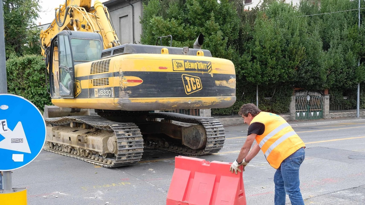 Alcuni cantieri non si sono mai fermati, altri stanno per ripartire. La mappa Alcuni cantieri non si sono mai fermati, altri stanno per ripartire. La mappa