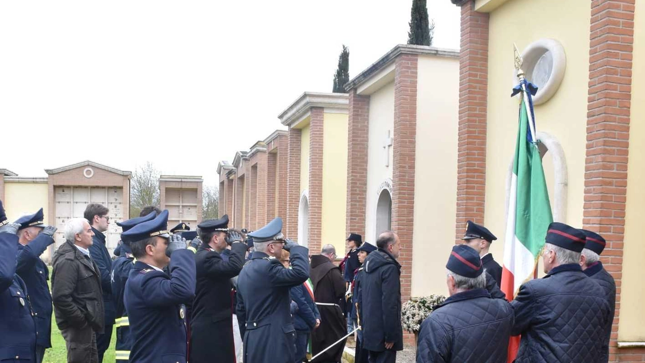 PERUGIA – Ventitré anni dal sacrificio di Luca Benincasa. La Polizia di Stato ha ricordato l’assistente in tre distinti momenti....