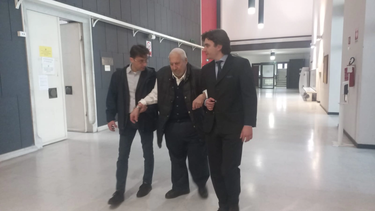 Paolo Vanni, the nephew of the postman of San Casciano with his lawyers Valter Biscotti and Antonio Mazzeo