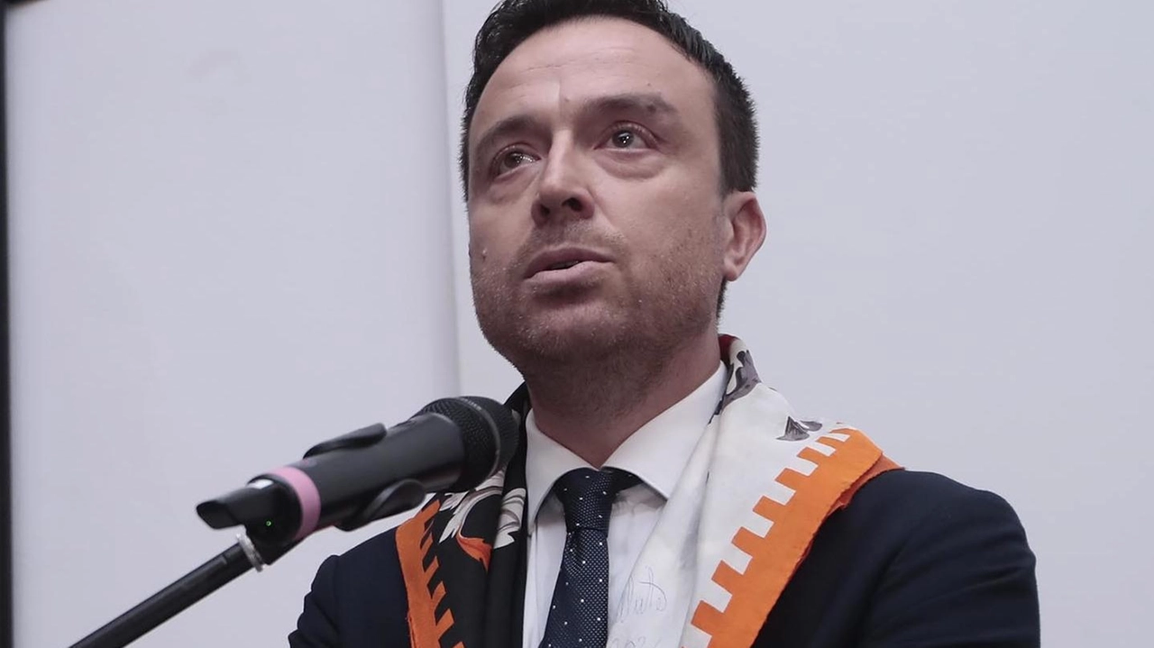 A sinistra il capitano della Lupa Giulio Bruni, commercialista; a destra il capitano della Civetta Roberto Papei, noto ristoratore A sinistra il capitano della Lupa Giulio Bruni, commercialista; a destra il capitano della Civetta Roberto Papei, noto ristoratore