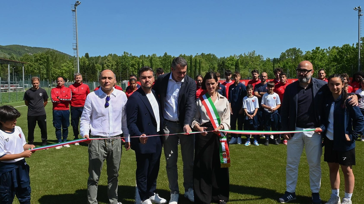 Il taglio del nastro a Pian di Massiano Il taglio del nastro a Pian di Massiano