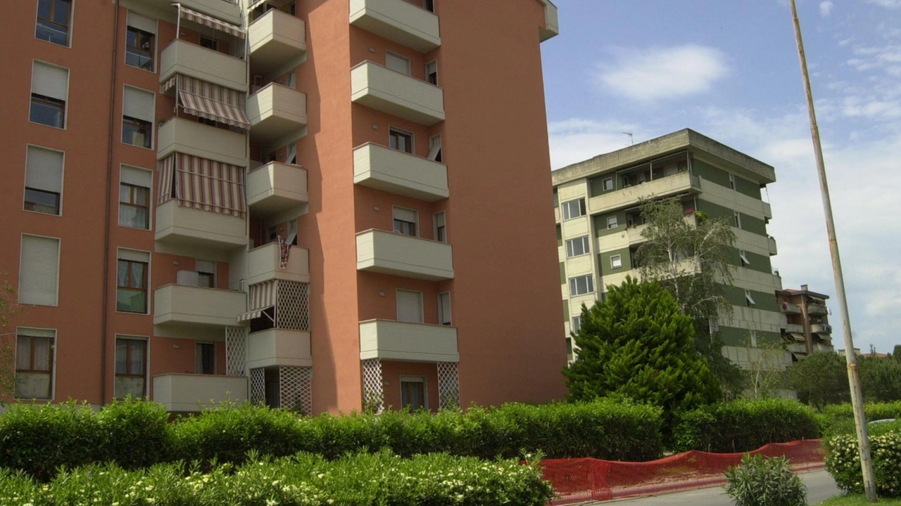 I carabinieri stanno interrogando le persone coinvolte nell’esposto presentato dal consigliere di opposizione Massimiliano Bernardi sull’affidamento di una casa popolare... I carabinieri stanno interrogando le persone coinvolte nell’esposto presentato dal consigliere di opposizione Massimiliano Bernardi sull’affidamento di una casa popolare...