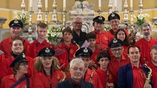 La Banda musicale di Isola del Giglio cerca nuovi musicisti, per un patrimonio culturale da proteggere e far crescere. La Banda... La Banda musicale di Isola del Giglio cerca nuovi musicisti, per un patrimonio culturale da proteggere e far crescere. La Banda...