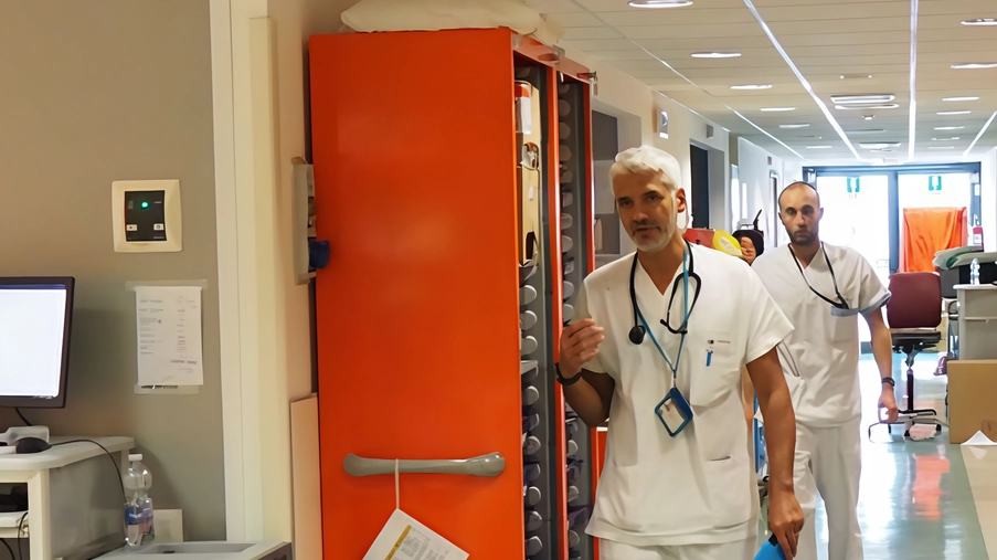 Alcuni operatori sanitari al lavoro al pronto soccorso pratese (foto d’archivio Attalmi) Alcuni operatori sanitari al lavoro al pronto soccorso pratese (foto d’archivio Attalmi)