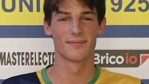 Altri due tasselli vanno ad aggiungersi al mosaico gialloblu per quanto riguarda la rosa del Castelfiorentino United per il prossimo... Altri due tasselli vanno ad aggiungersi al mosaico gialloblu per quanto riguarda la rosa del Castelfiorentino United per il prossimo...