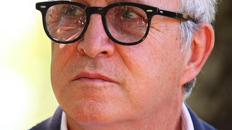 Il sindaco Alessandro Giunti ha spiegato l’iter burocratico per il ripristino del ponticino sul Borro del Pescaione Il sindaco Alessandro Giunti ha spiegato l’iter burocratico per il ripristino del ponticino sul Borro del Pescaione