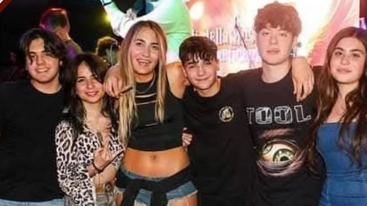 Gli Sweet Child, età media 16 anni e mezzo. Sono nati come gruppo a fine 2022 Gli Sweet Child, età media 16 anni e mezzo. Sono nati come gruppo a fine 2022