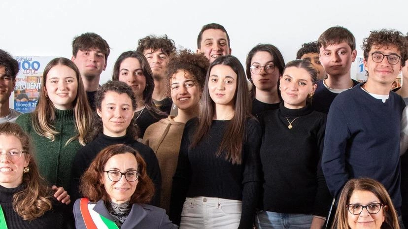 Premiati all’Auditorium Luciano Vavolo oltre 70 giovani, tutti distintisi per i risultati eccellenti ottenuti nell’ultimo esame di maturità