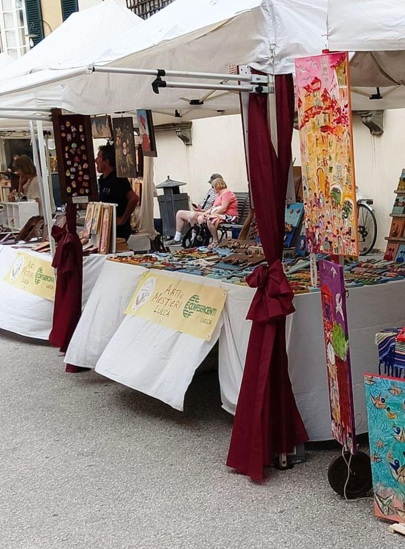 Mercatino Arti e Mestieri Mercatino Arti e Mestieri
