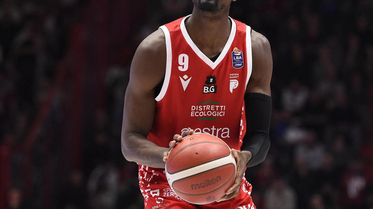 Kemp durante la sfida contro Trapani Kemp durante la sfida contro Trapani