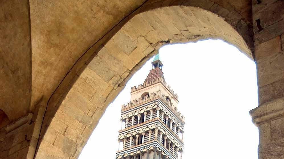 Iniziativa in occasione dell’anniversario di domani e del primo maggio Iniziativa in occasione dell’anniversario di domani e del primo maggio