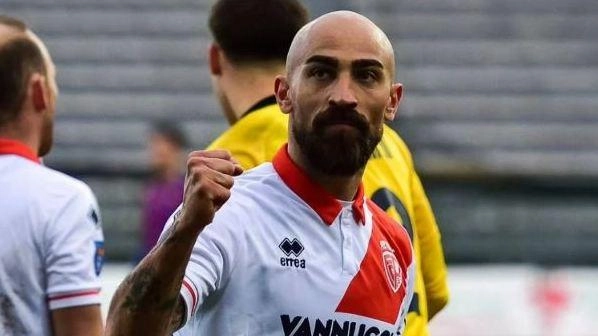 Andrea Simeri è arrivato a gennaio dalla Folgore Caratese Andrea Simeri è arrivato a gennaio dalla Folgore Caratese