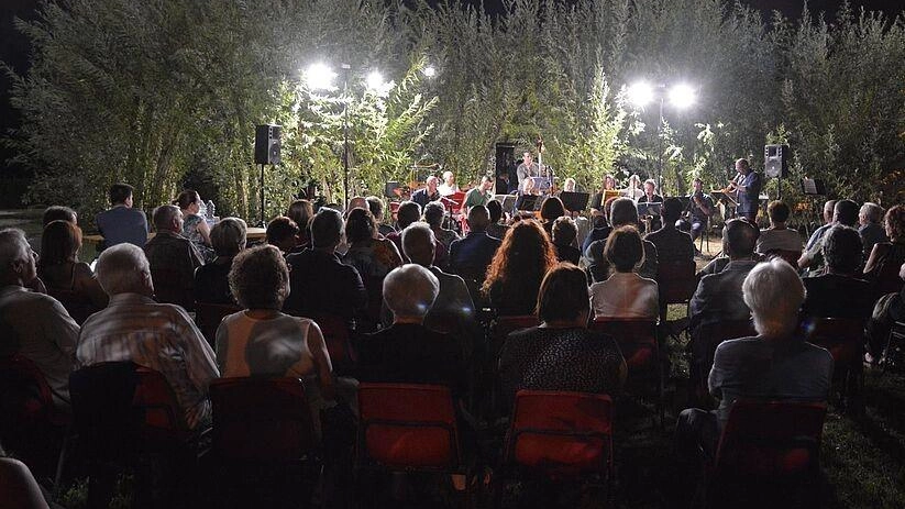 Una serata di spettacolo e musica della passata edizione al parco pubblico “Pandora“ di Segromigno in Monte Una serata di spettacolo e musica della passata edizione al parco pubblico “Pandora“ di Segromigno in Monte