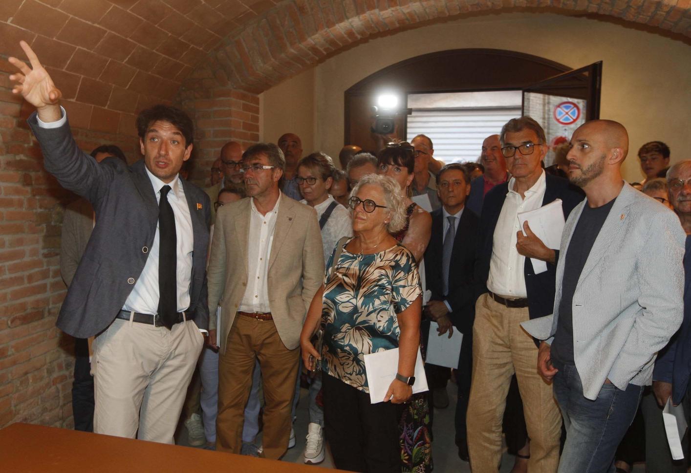 Contrada della Chiocciola. Nuovo Archivio Storico Contrada della Chiocciola. Nuovo Archivio Storico