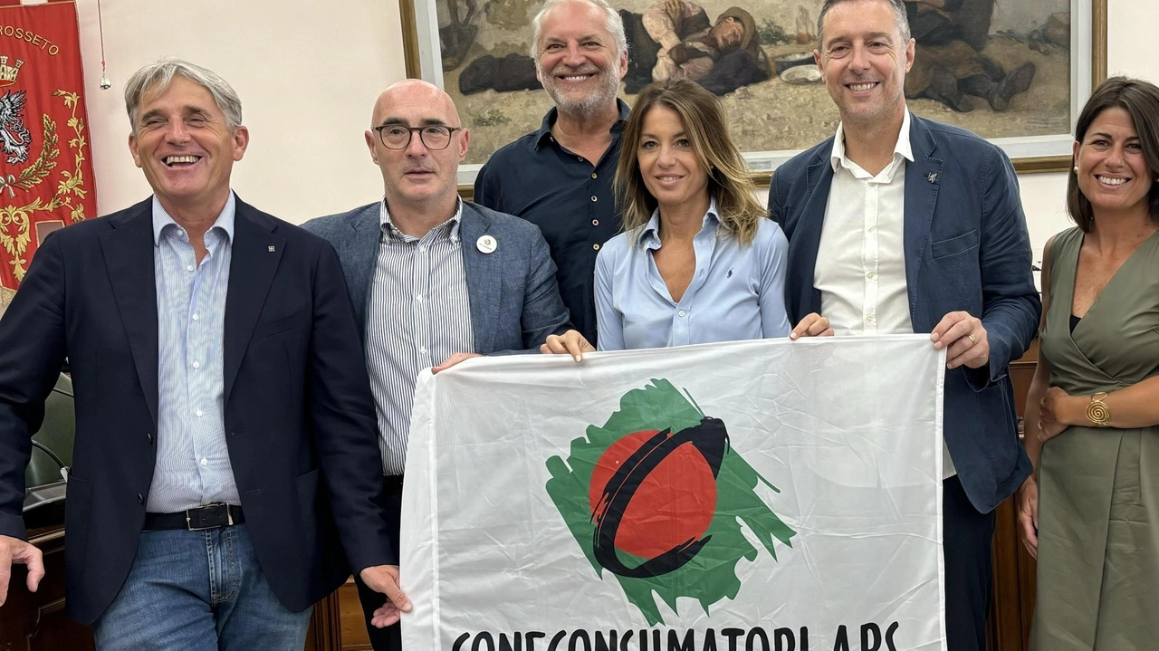 L’Eco Tour ha fatto tappa anche in città grazie all’impegno di dieci associazioni di consumatori. I politici: "L’unica strada da seguire". L’Eco Tour ha fatto tappa anche in città grazie all’impegno di dieci associazioni di consumatori. I politici: "L’unica strada da seguire".