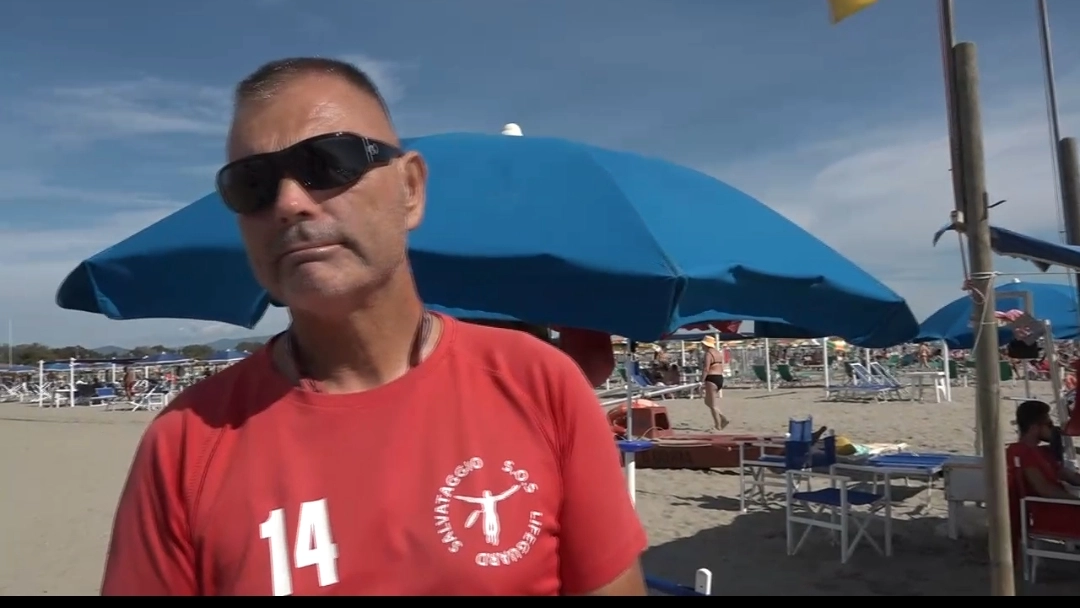 Davide Barsi, bagnino dell’Andrea Doria, ha tentato invano di fermare il giovane straniero