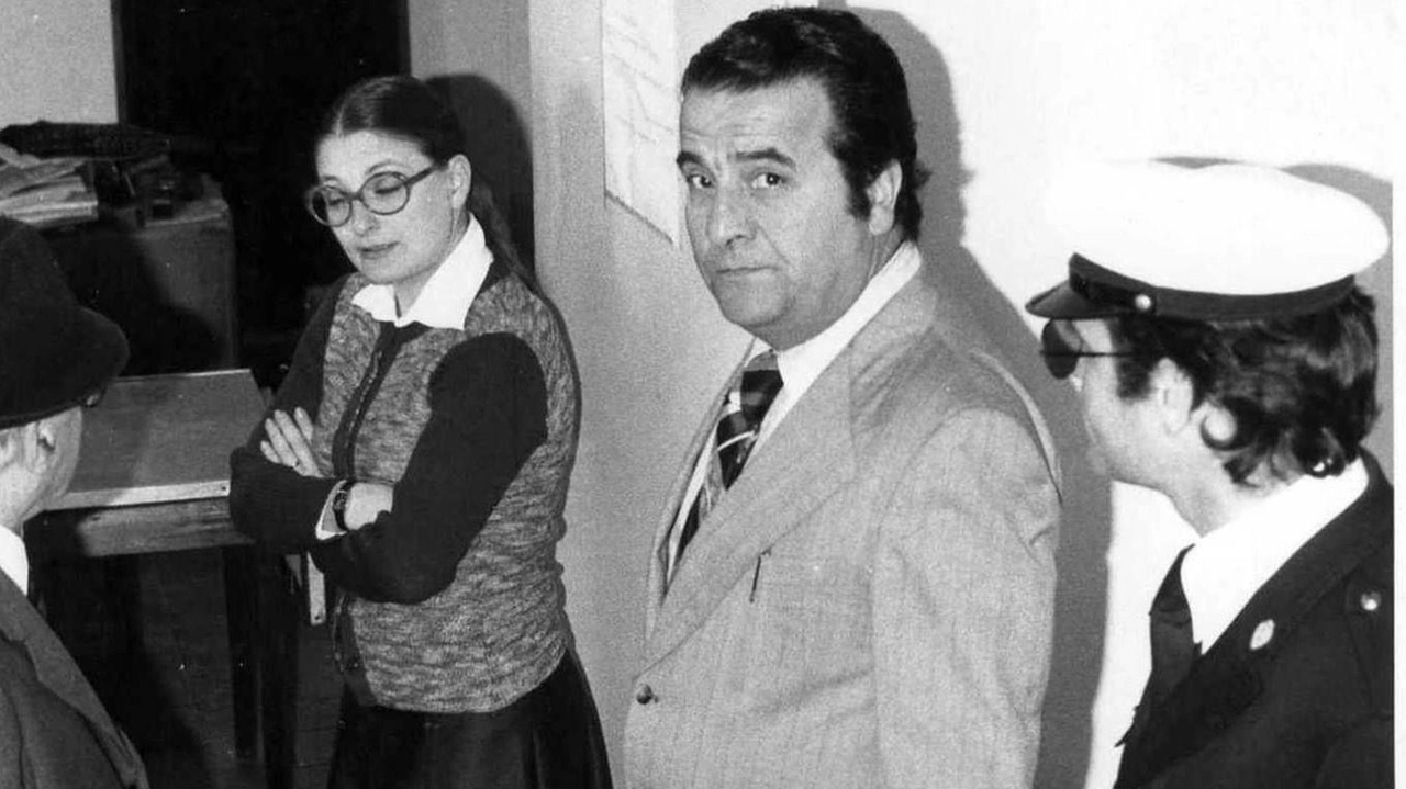 Enzo Sammicheli, per tutti ‘Burasca’, è stato lo storico sindaco di Colle che ha saputo cogliere le trasformazioni della città negli anni ’70 Enzo Sammicheli, per tutti ‘Burasca’, è stato lo storico sindaco di Colle che ha saputo cogliere le trasformazioni della città negli anni ’70