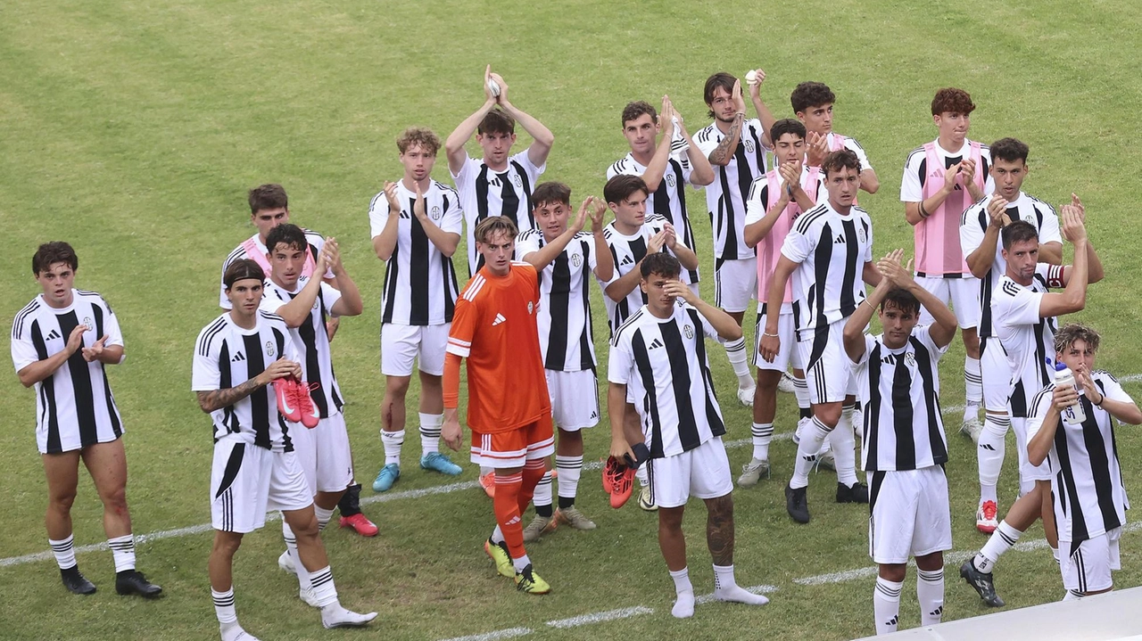 Sono stati ufficializzati ieri i nove gironi di serie D. Siena e Poggibonsi sono stati inseriti nel raggruppamento E, come...