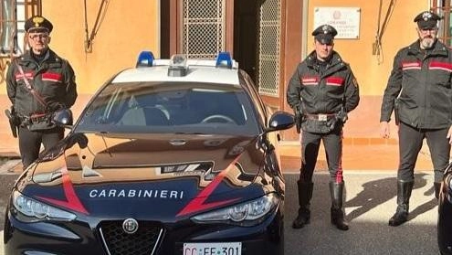 Il nucleo operativo radiomobile della compagnia dei carabinieri di Sarzana diretta dal maggiore Luca Panfilo Il nucleo operativo radiomobile della compagnia dei carabinieri di Sarzana diretta dal maggiore Luca Panfilo