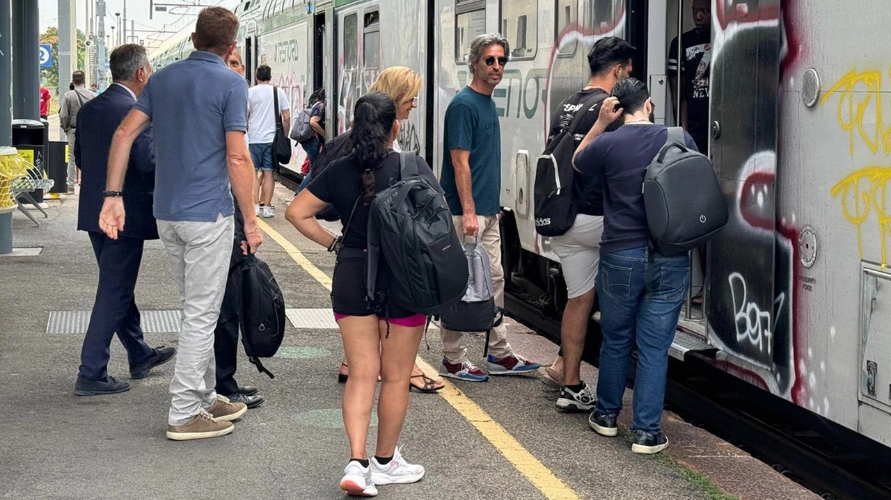 Il Comune chiede a Trenitalia e Rfi una maggiore attenzione per i pendolari Il Comune chiede a Trenitalia e Rfi una maggiore attenzione per i pendolari