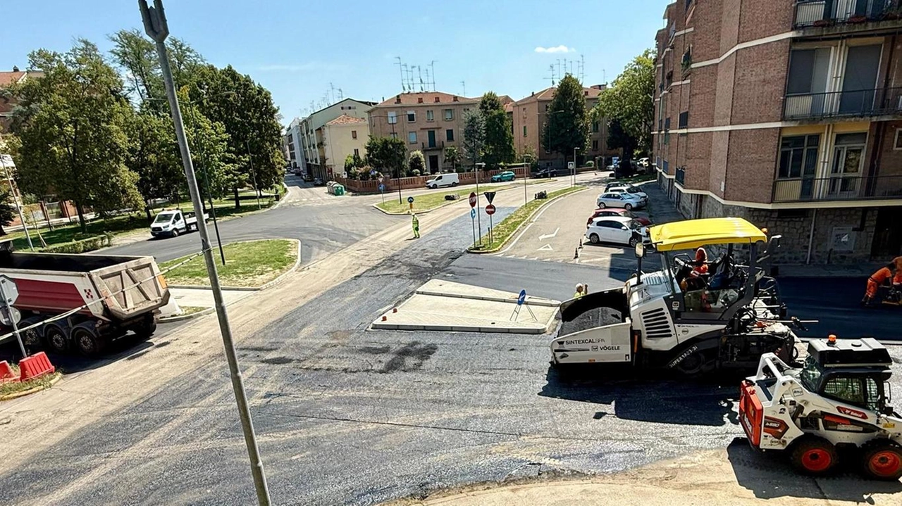 Nella zona industriale di Montevarchi, un’area verde è stata trasformata in un nuovo parcheggio pubblico in via della Tecnica(foto di archivio) Nella zona industriale di Montevarchi, un’area verde è stata trasformata in un nuovo parcheggio pubblico in via della Tecnica(foto di archivio)