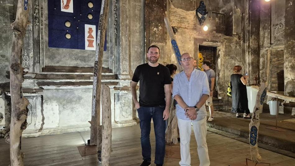 un nuovo weekend per visitare moby dick in una stanza di giulio galgani