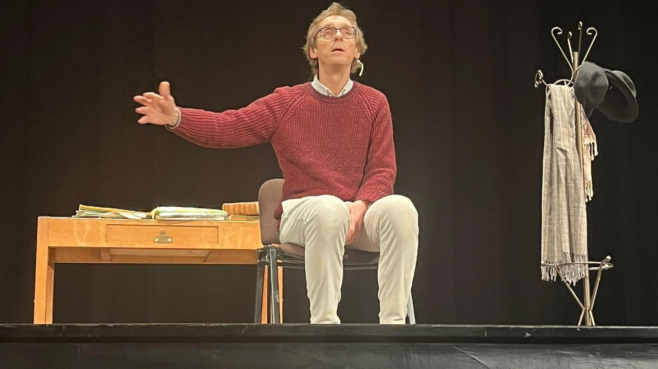 Massimo Caponnetto in scena con “Amuninni. Storia d’amore e di mafia”, dedicato al padre Antonino magistrato Massimo Caponnetto in scena con “Amuninni. Storia d’amore e di mafia”, dedicato al padre Antonino magistrato