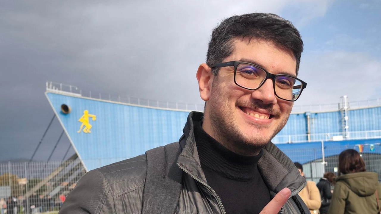 Aniello ha 30 anni ed è laureato in Economia «Il test era fattibile, non mi resta che incrociare le dita Aniello ha 30 anni ed è laureato in Economia «Il test era fattibile, non mi resta che incrociare le dita