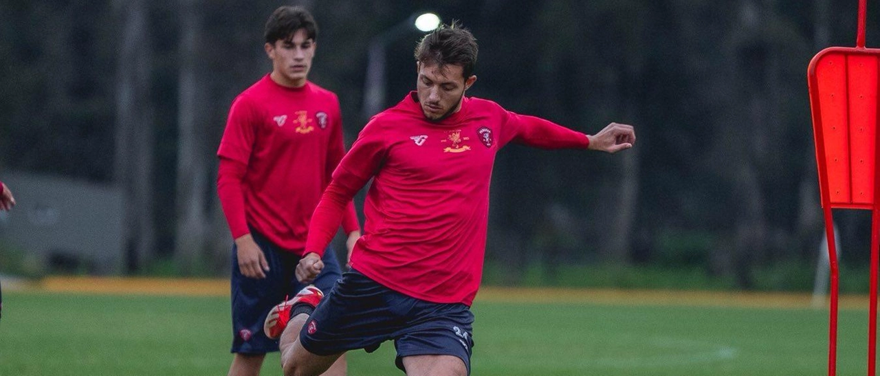 In campo. Primo successo per i biancorossi in ritiro. Basta il gol di Torrasi con il Club Comunicaciones