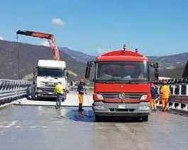 Autocisa, lavori in corso. Stop al transito sulla A15. Disagi anche per i treni