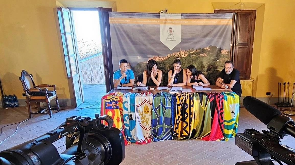 L’informazione televisiva cosiddetta "privata" ha, in Valdichiana Senese, un’antica e radicata tradizione. Alla fine degli anni ’70, a contendersi l’etere...