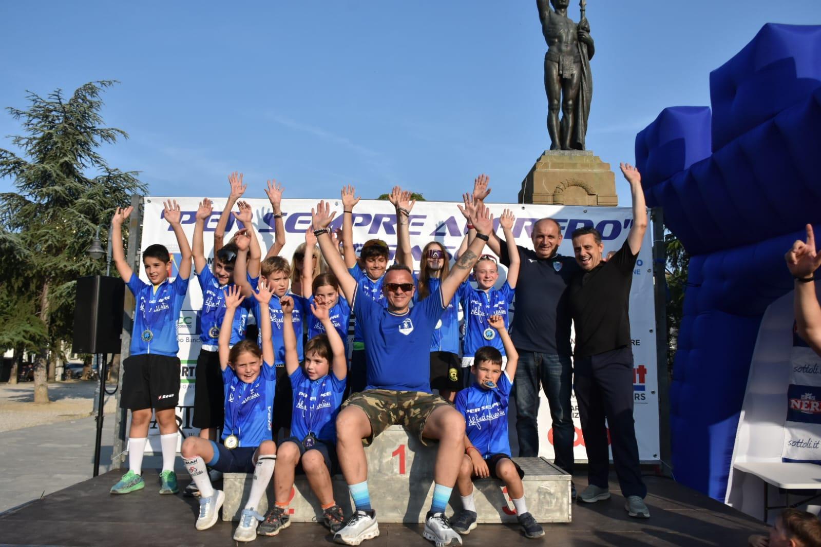 https://www.lanazione.it/image-service/view/acePublic/alias/contentid/YmJkYThkMGYtYTUwZC00/0/i-vincitori-delle-gare-giovanissimi-foto-r-fruzzetti.jpeg