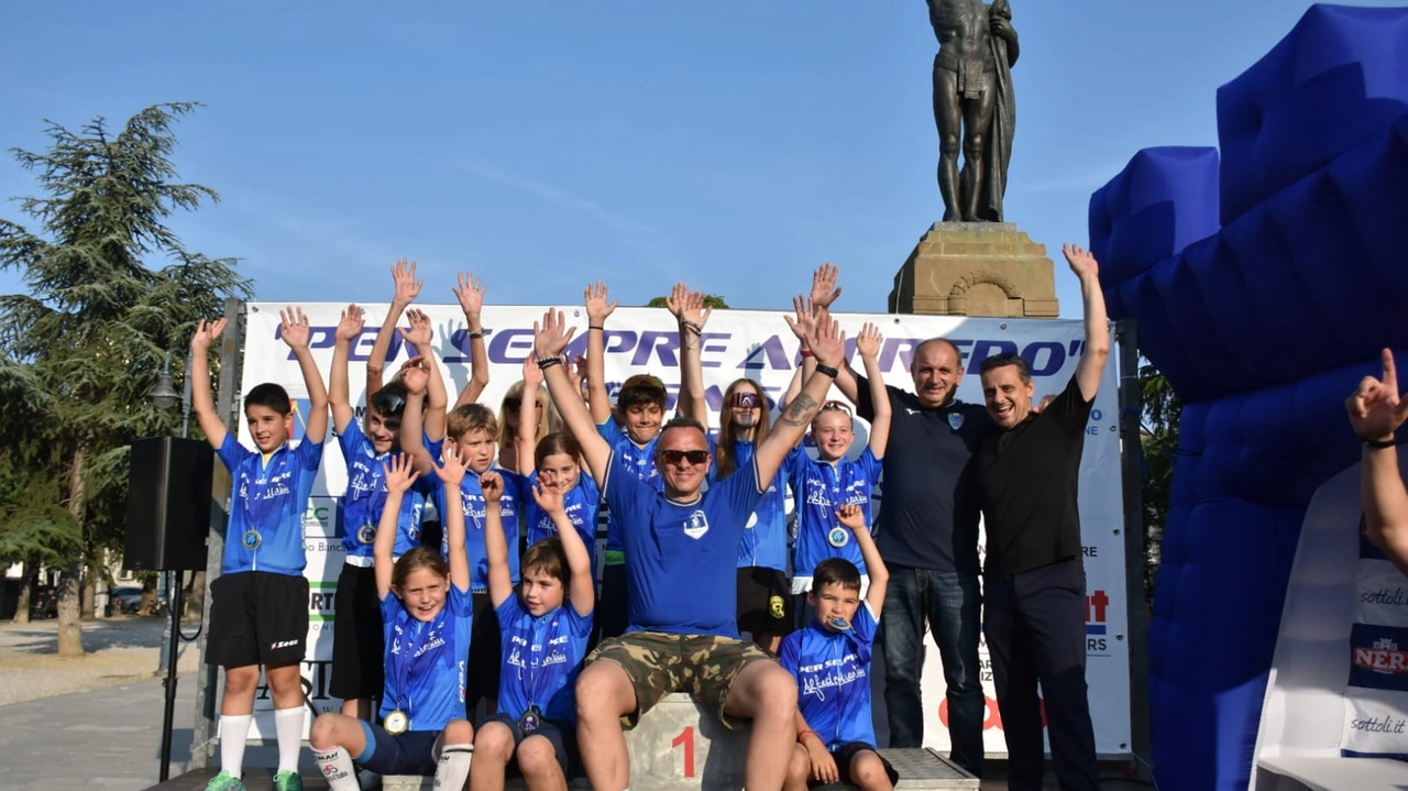 I vincitori delle gare giovanissimi (Foto R. Fruzzetti) I vincitori delle gare giovanissimi (Foto R. Fruzzetti)
