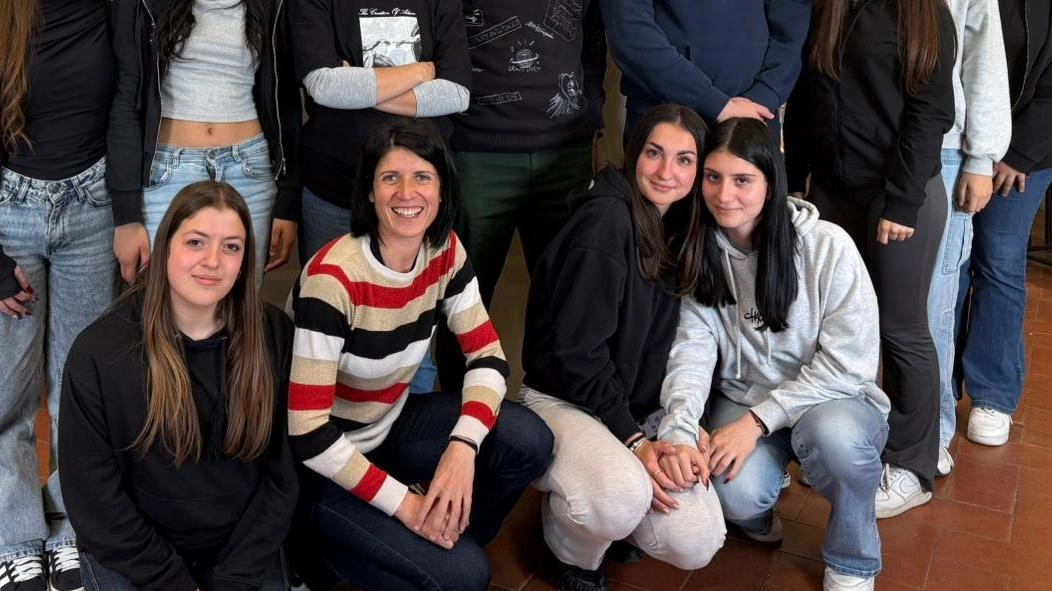 Gli studenti che hanno partecipato al progetto su Naturalmente Pianoforte; i ragazzi si sono incontrati con lo studente universitario della Luiss Filippo Romagnoli, volontario dell’appuntamento casentinese Gli studenti che hanno partecipato al progetto su Naturalmente Pianoforte; i ragazzi si sono incontrati con lo studente universitario della Luiss Filippo Romagnoli, volontario dell’appuntamento casentinese