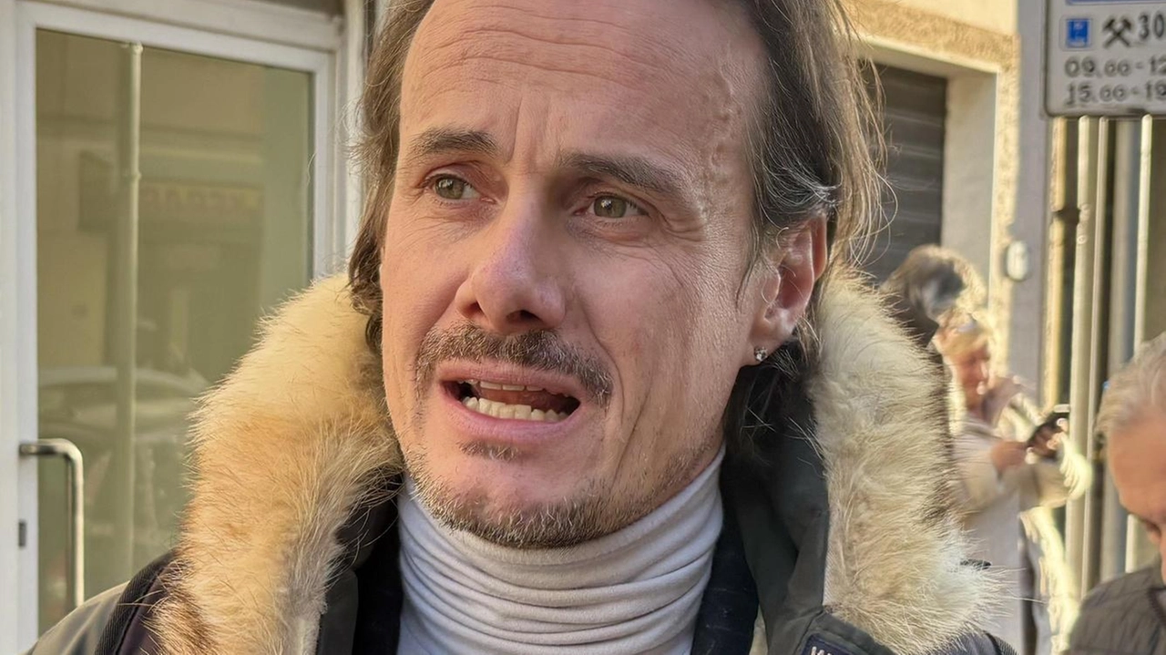 Gabriele Gasperini, eletto sindaco di Ponsacco alla guida di una coalizione di centrodestra Gabriele Gasperini, eletto sindaco di Ponsacco alla guida di una coalizione di centrodestra