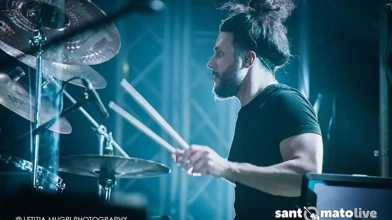 Flavio Salvadori alla batteria (Foto di Letizia Mugri)